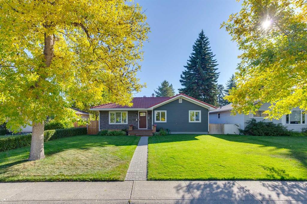 Main View of 4212 45 Street SW, Glamorgan, Calgary, Alberta, T3E 3V8