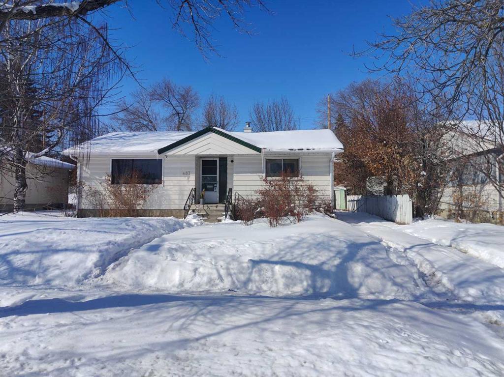 Fourth View of 487 Northmount Drive NW, Highwood, Calgary, Alberta, T2K 3J1