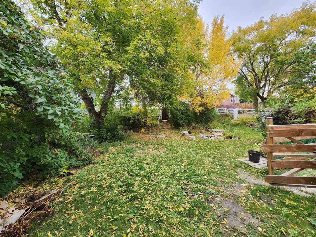 Fifth View of 487 Northmount Drive NW, Highwood, Calgary, Alberta, T2K 3J1