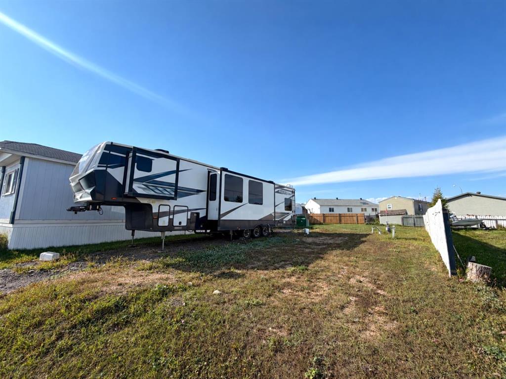 Second View of 176 Greenwich Lane , Gregoire Park, Fort McMurray, Alberta, T9H 3Z3