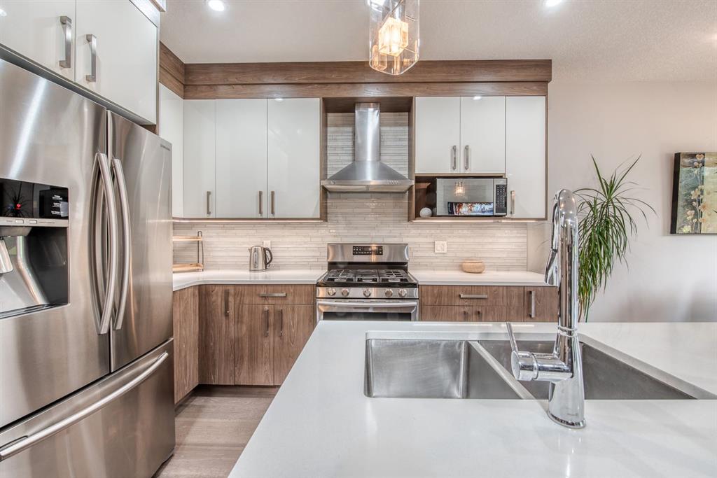 Fifth View of 2, 1936 26 Street SW, Killarney/Glengarry, Calgary, Alberta, T3E 2A1