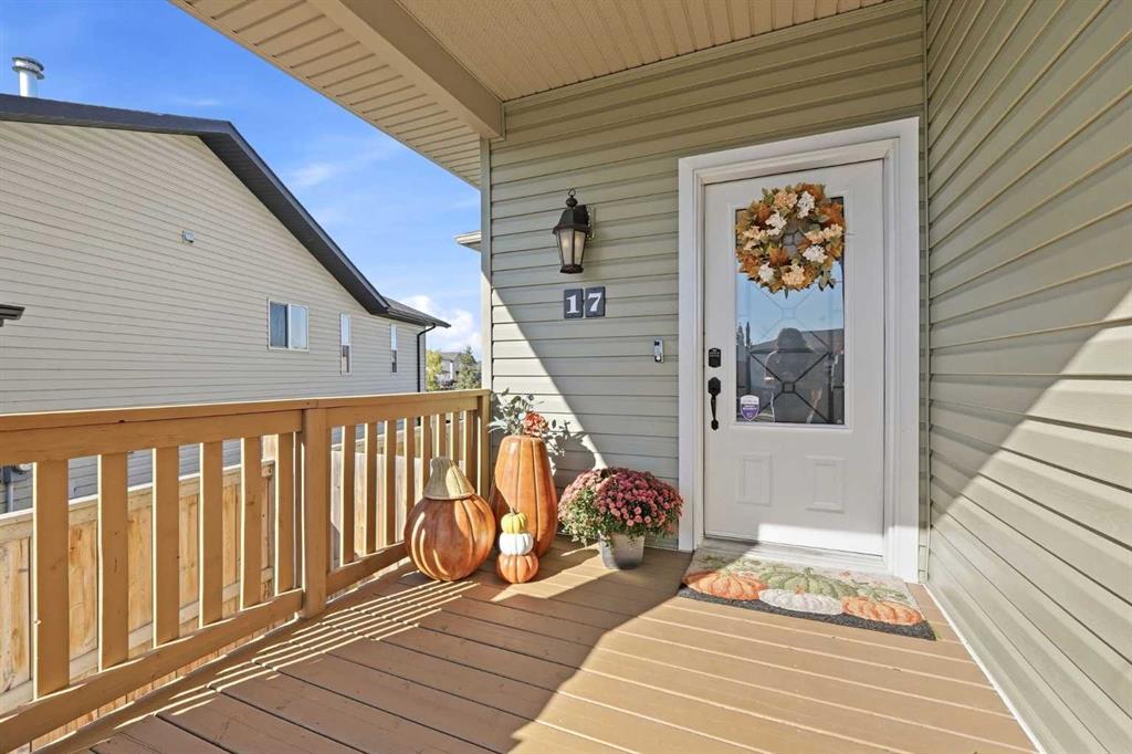 Fifth View of 17 Hammond Close , Hewlett Park, Sylvan Lake, Alberta, T4S 0C7