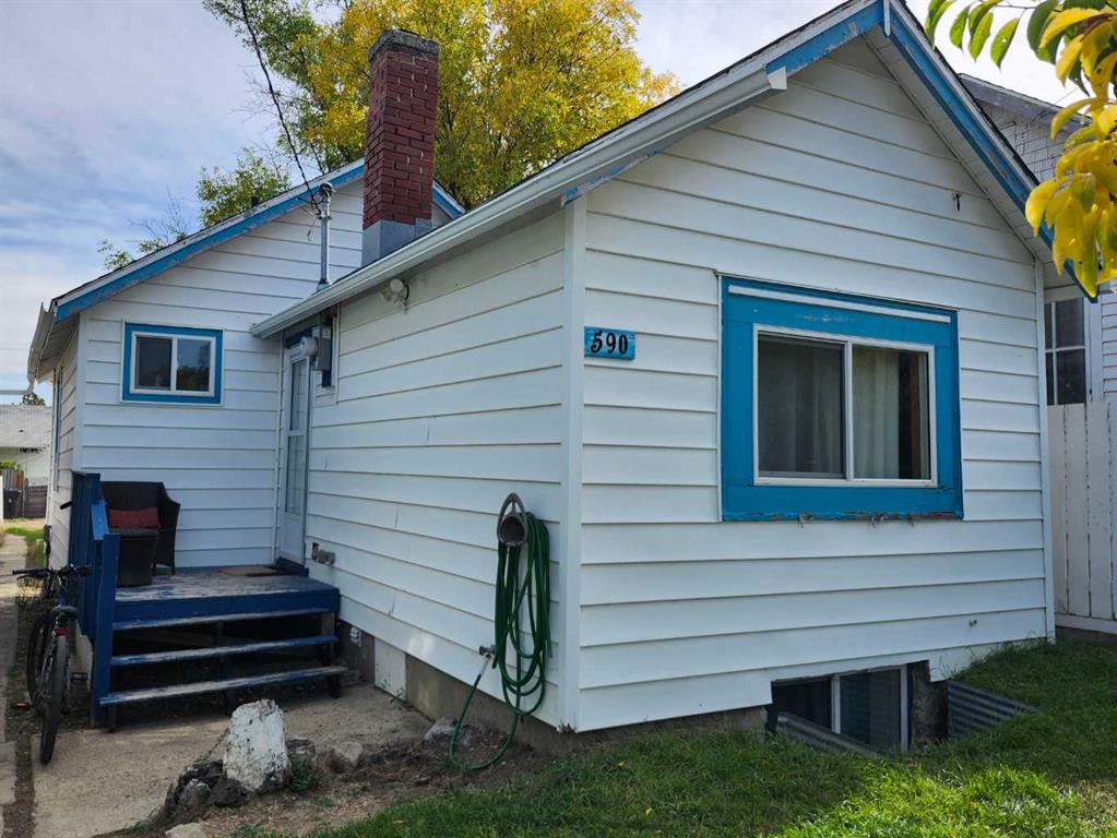 Third View of 590 2 Street SW, Bankview, Drumheller, Alberta, T0J0Y6
