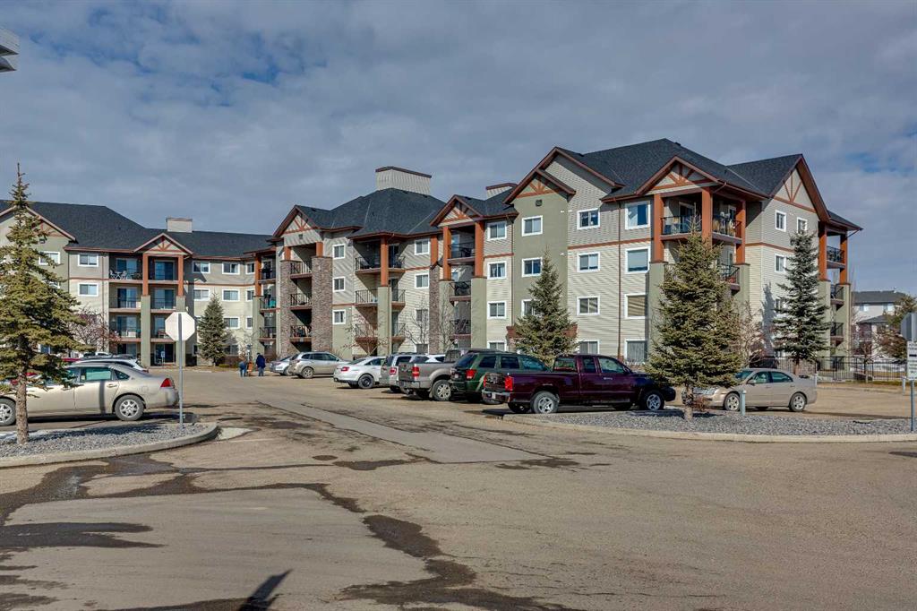 Third View of 2112, 12B Ironside Street , Inglewood West, Red Deer, Alberta, T4R 3R6