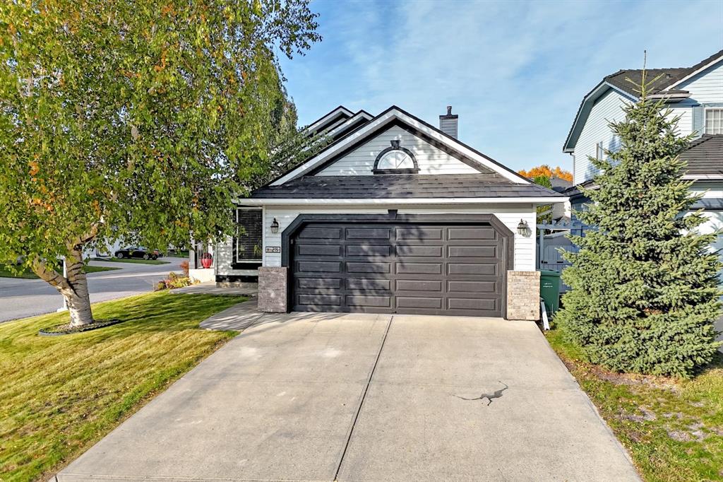 28 Douglasview Rise SE, A2347493, Alberta,