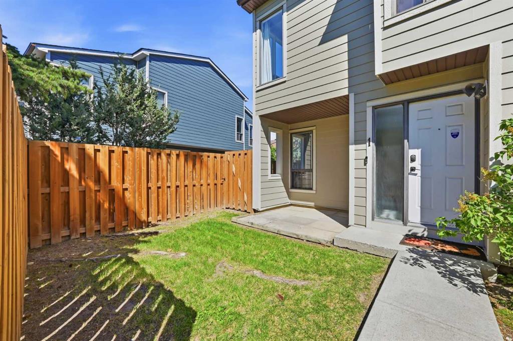 Fourth View of 1, 108 Grier Terrace NE, Greenview, Calgary, Alberta, T2K 5Y6