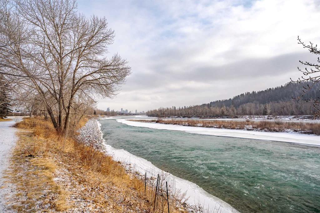 Second View of 7, 3402 Parkdale Boulevard NW, Parkdale, Calgary, Alberta, T2N 3T4