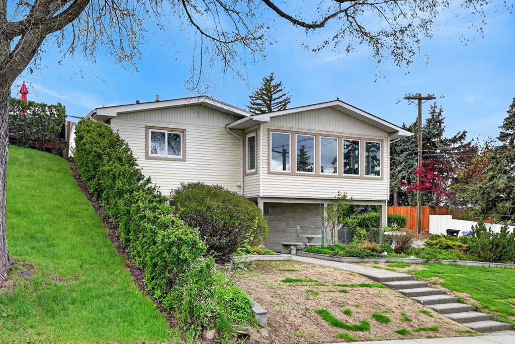 Fourth View of 11 Selkirk Drive SW, Southwood, Calgary, Alberta, T2W 0M3