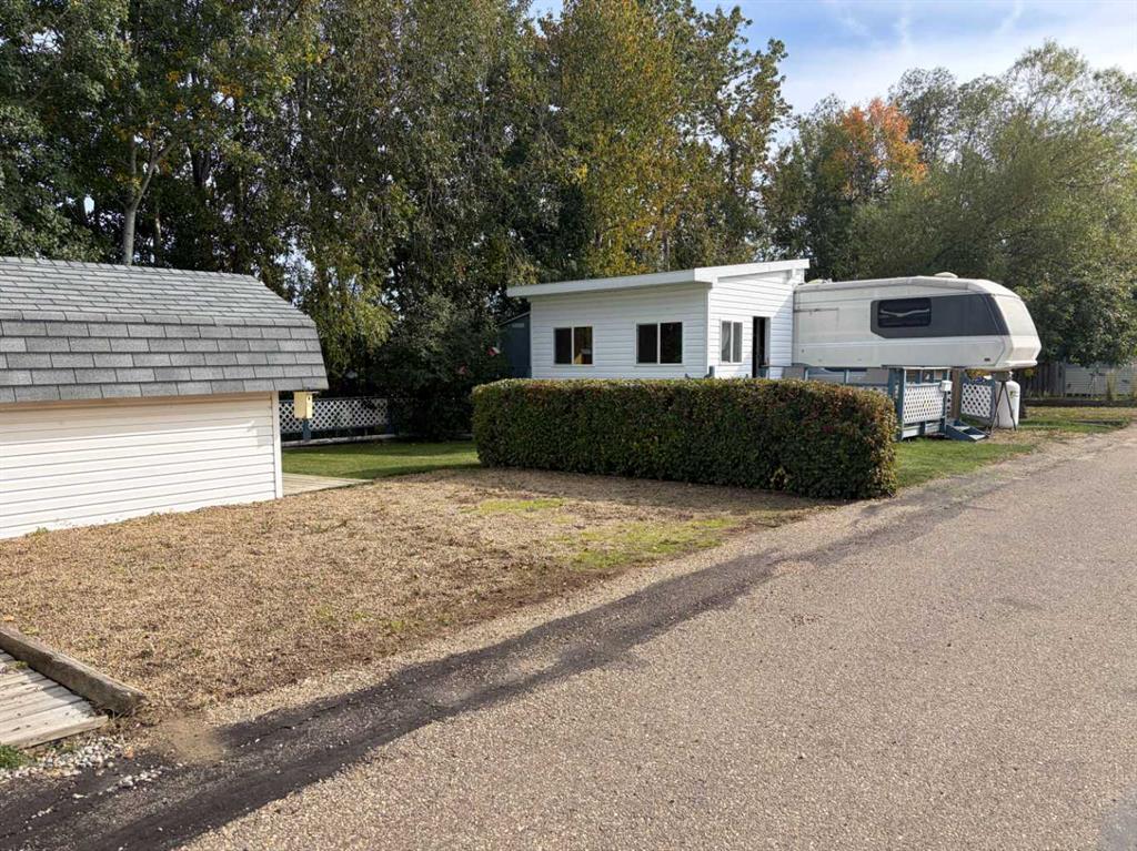 3 Points West Resort  , A2347560, Alberta,