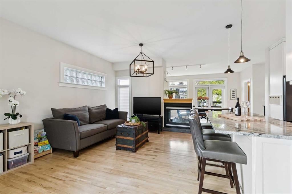 Fourth View of 1917 27 Avenue SW, South Calgary, Calgary, Alberta, T2T 1H4