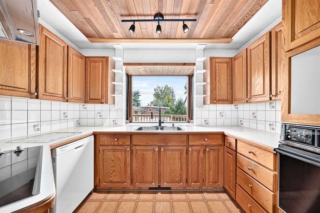 Fifth View of 5712 Lakeview Drive SW, Lakeview, Calgary, Alberta, T3E 5S4