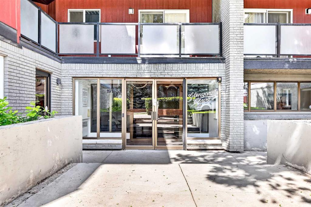 Fifth View of 204, 1915 26 Street SW, Killarney/Glengarry, Calgary, Alberta, T3E 2A2