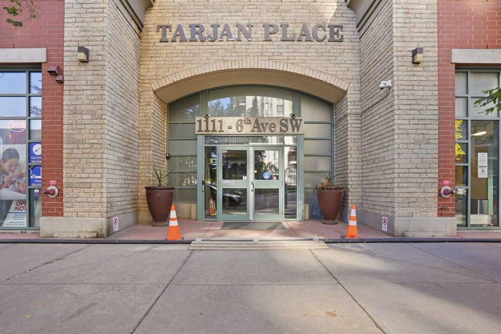 Third View of 212, 1111 6 Avenue SW, Downtown West End, Calgary, Alberta, T2P 5M5