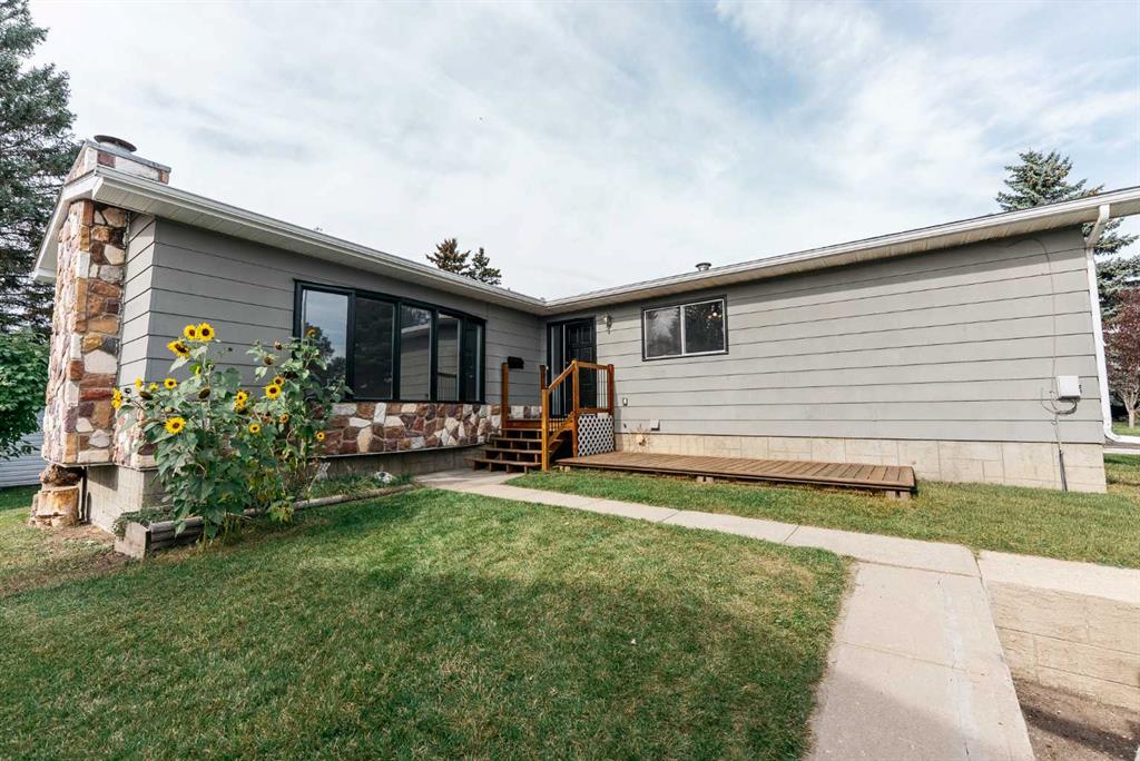 10 Tee Road , A2347768, Alberta,