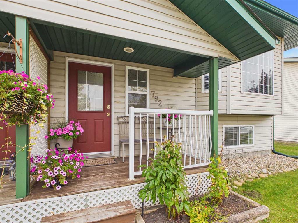 Fifth View of 792 Lancaster Drive , Lancaster Meadows, Red Deer, Alberta, T4R 2J9