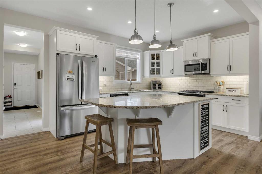 Fifth View of 177 Yorkville Manor SW, Yorkville, Calgary, Alberta, T2X 4B5