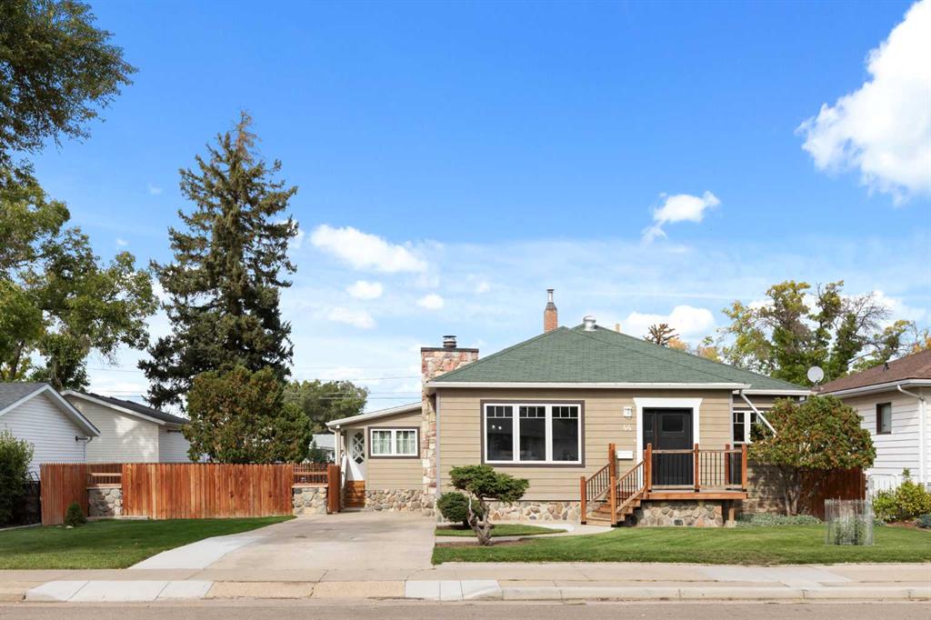 44 8 Street NE, A2347899, Alberta,