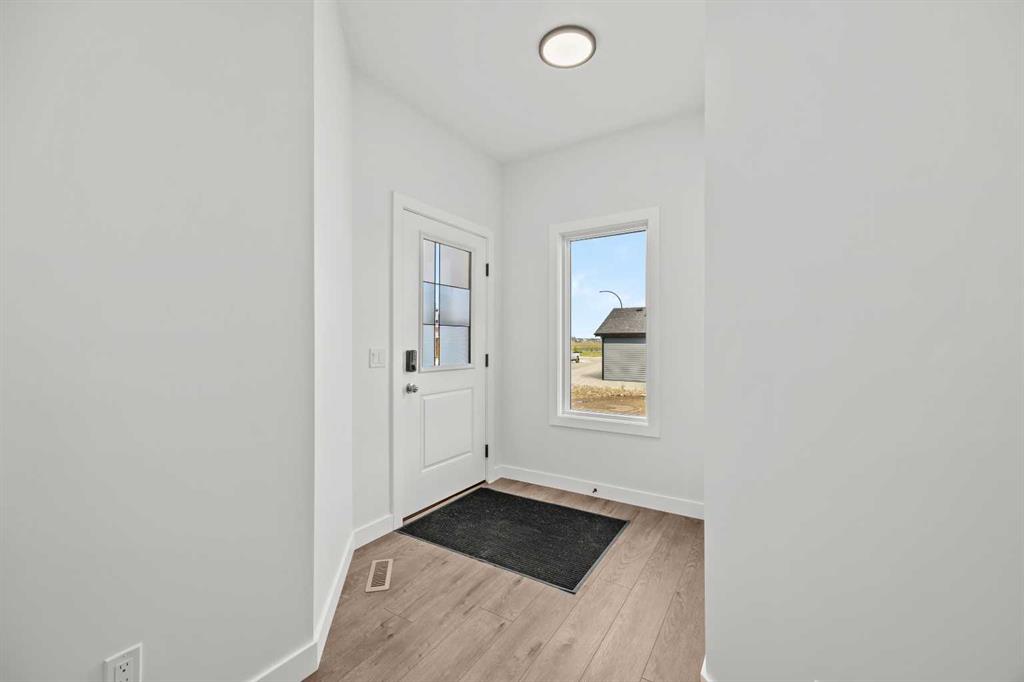 Fifth View of 37 Sora Gardens SE, Hotchkiss, Calgary, Alberta, t3s0v3