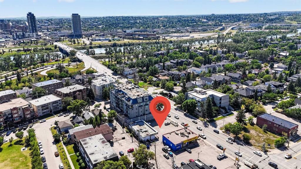 Fifth View of 20 14 Street NW, Hillhurst, Calgary, Alberta, T2N 3J8