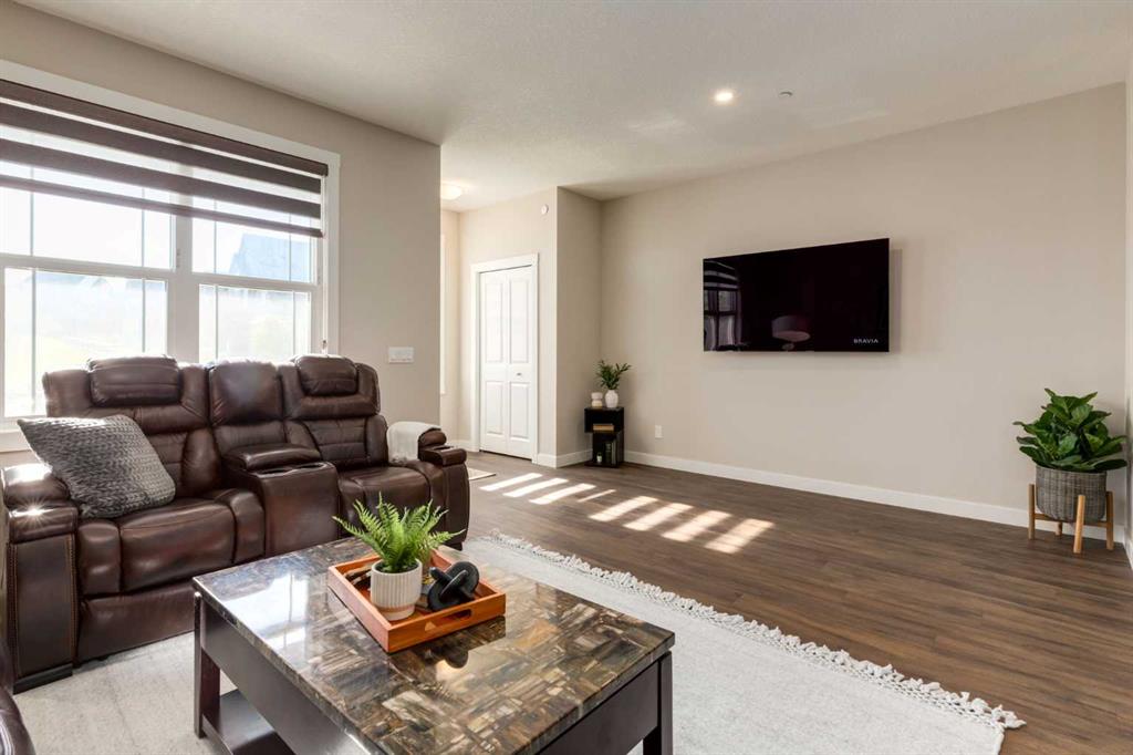 Fifth View of 52 Lucas Street NW, Livingston, Calgary, Alberta, T3P 1N2