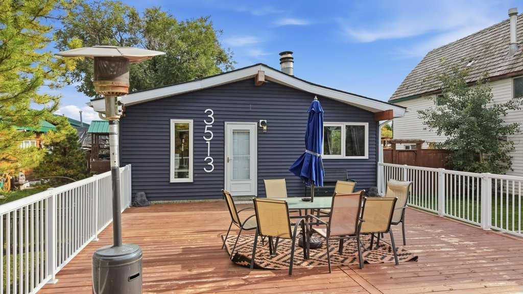 Fifth View of 3513 50 Avenue , Cottage Area, Sylvan Lake, Alberta, T4S 1B5