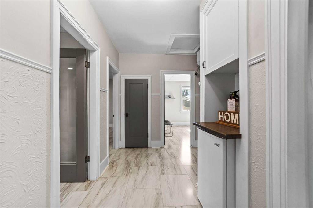 Fifth View of Office 2, 4802 49 Street , Downtown Camrose, Camrose, Alberta, T4V 1M9
