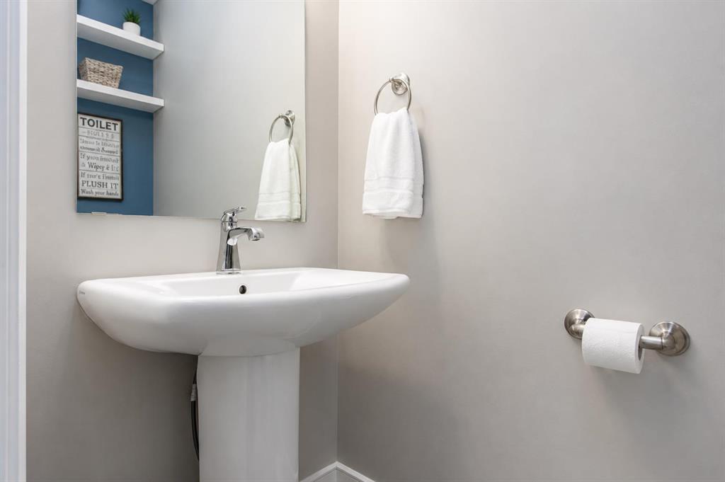 Fourth View of 202, 148 Vanier Drive , Vanier Woods, Red Deer, Alberta, T4R 0K9
