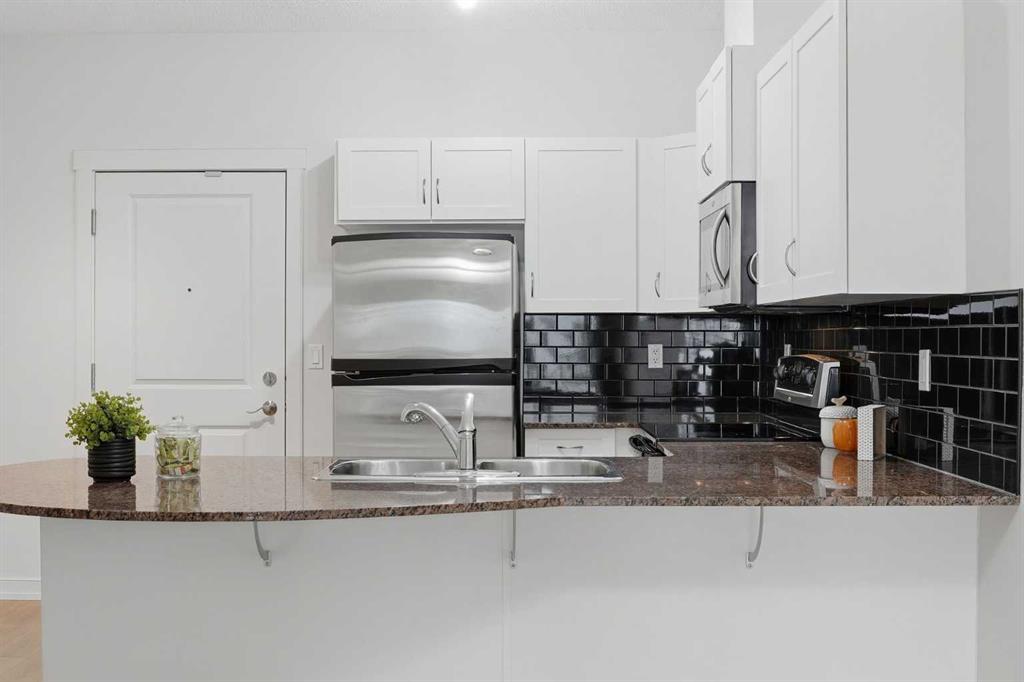 Fifth View of 3610, 11811 Lake Fraser Drive SE, Lake Bonavista, Calgary, Alberta, T2J 7J1