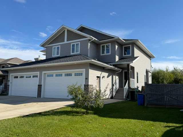 911 12 Street SE, A2348214, Alberta,