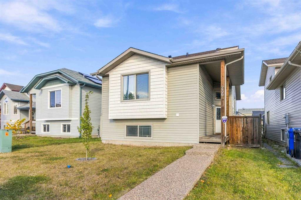 236 Paris Crescent , A2348268, Alberta,