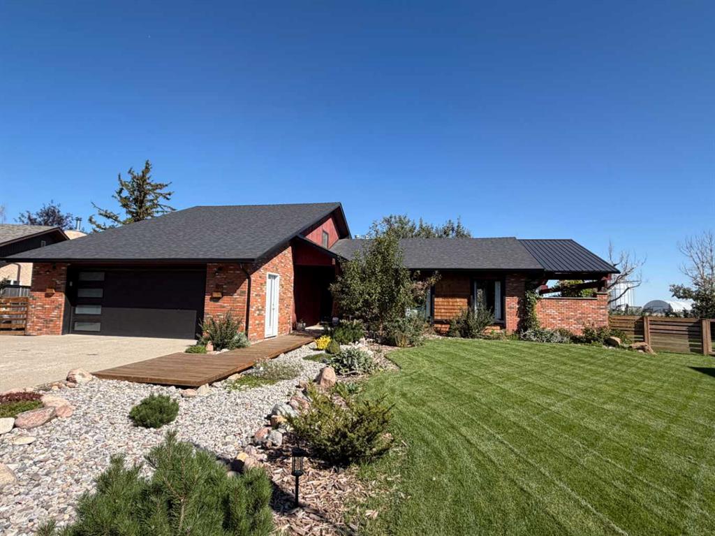 101 3 Street S, A2348285, Alberta,