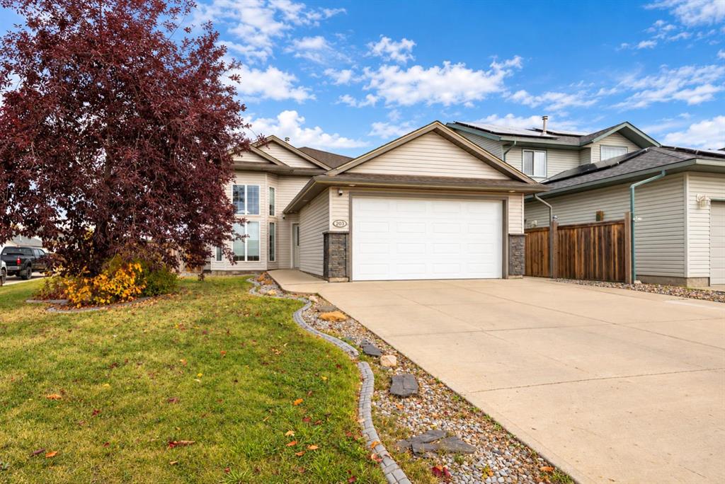 203 Laurier Lane , A2348493, Alberta,