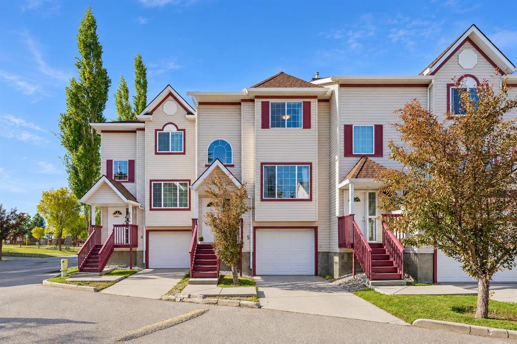 5, 15 Rocky Ridge Gate NW, A2348560, Alberta,