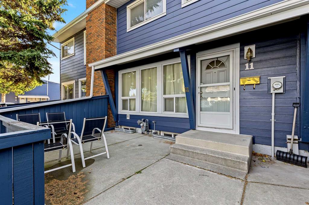 Third View of 11, 5315 53 Avenue NW, Varsity, Calgary, Alberta, T3A 2E7