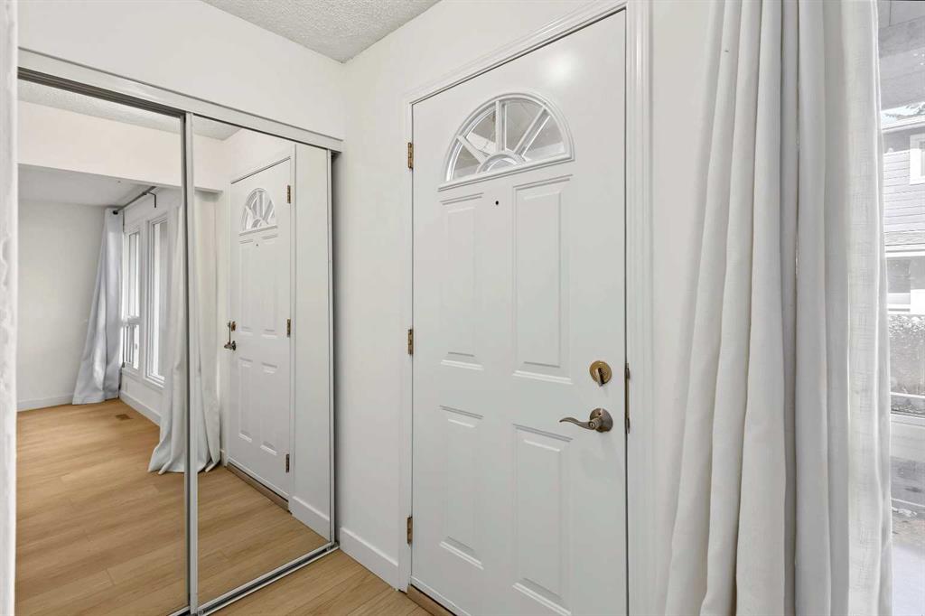 Fifth View of 11, 5315 53 Avenue NW, Varsity, Calgary, Alberta, T3A 2E7