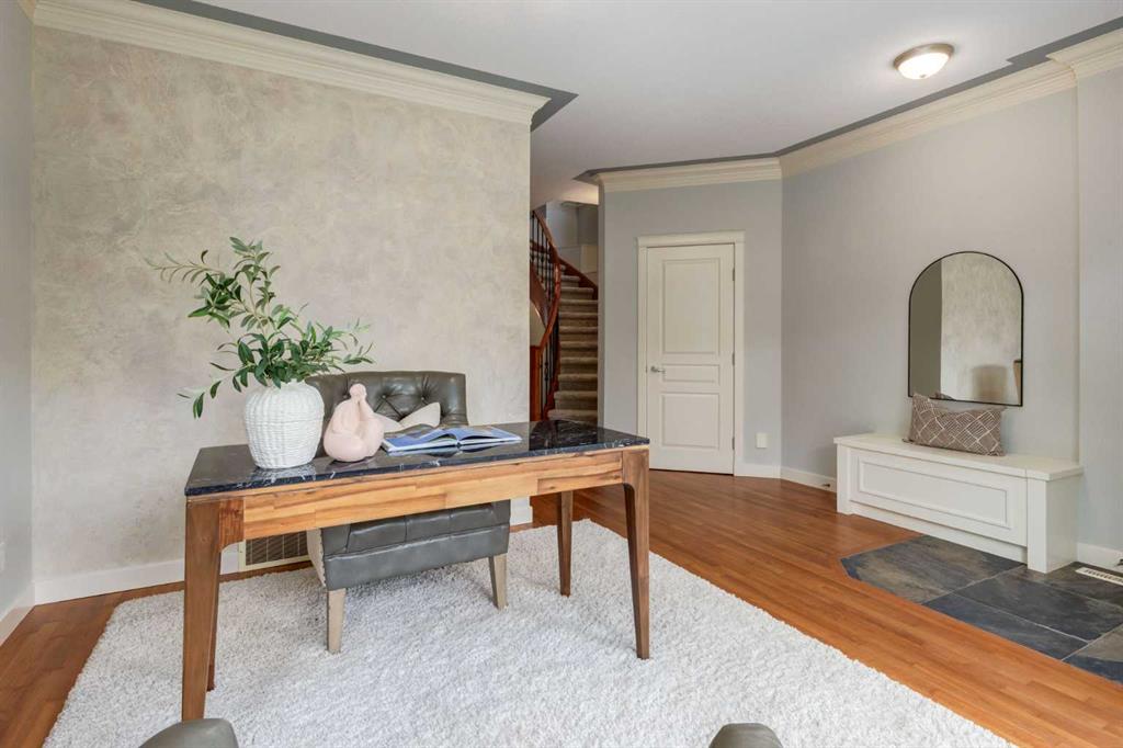 Fifth View of 1527 18 Avenue NW, Capitol Hill, Calgary, Alberta, T2M 0W9