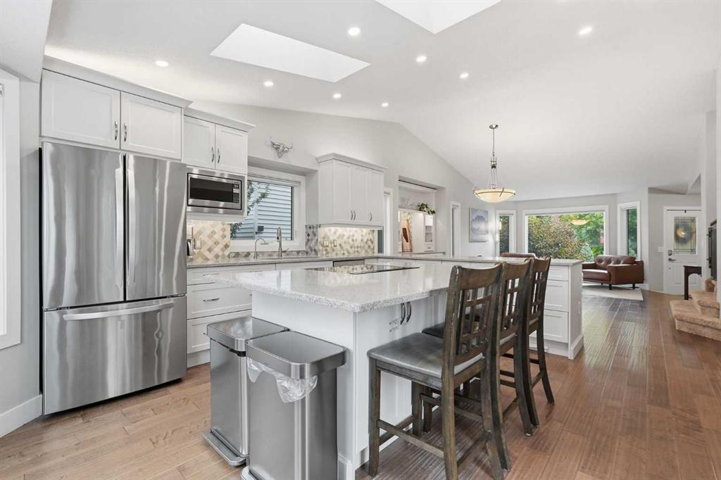 Fifth View of 611 25 Avenue NE, Winston Heights/Mountview, Calgary, Alberta, T2E 1Y6
