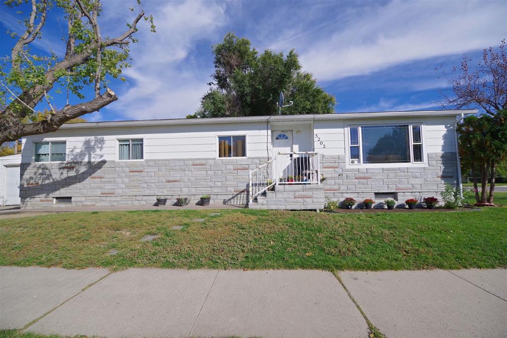 Fourth View of 5203 42 Avenue , NONE, Taber, Alberta, T1G1B5