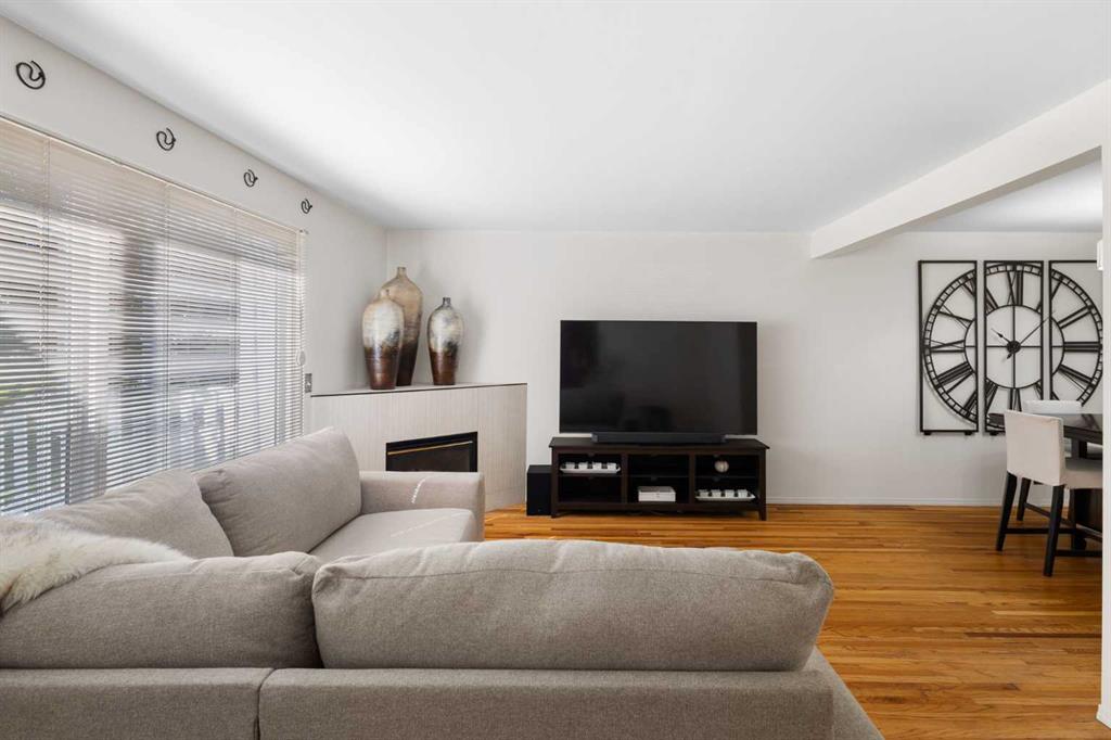 Fifth View of 554 Killarney Glen Court SW, Killarney/Glengarry, Calgary, Alberta, T3E 7H4