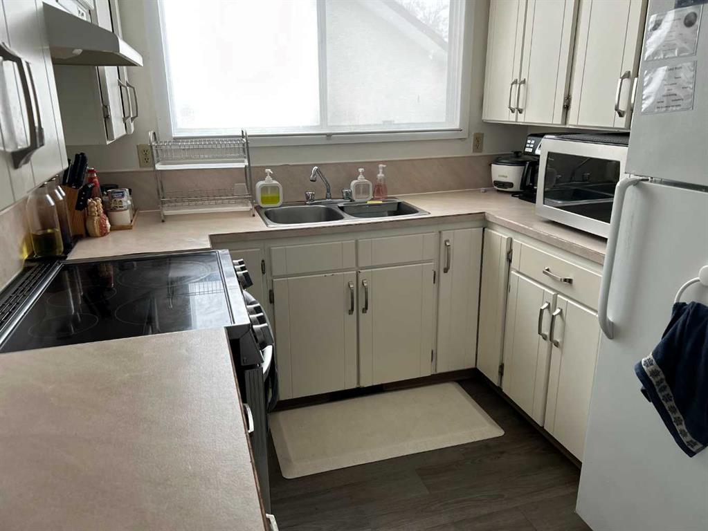 Fourth View of 52 Westbrook Crescent W, West End, Brooks, Alberta, T1R 0A9