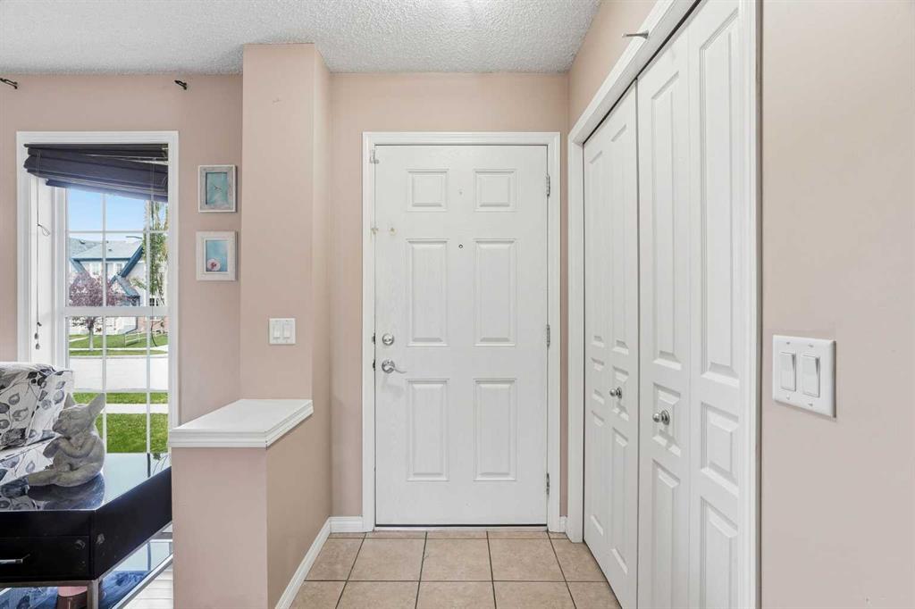 Fourth View of 71 Elgin Meadows Garden SE, McKenzie Towne, Calgary, Alberta, T2Z 0M2