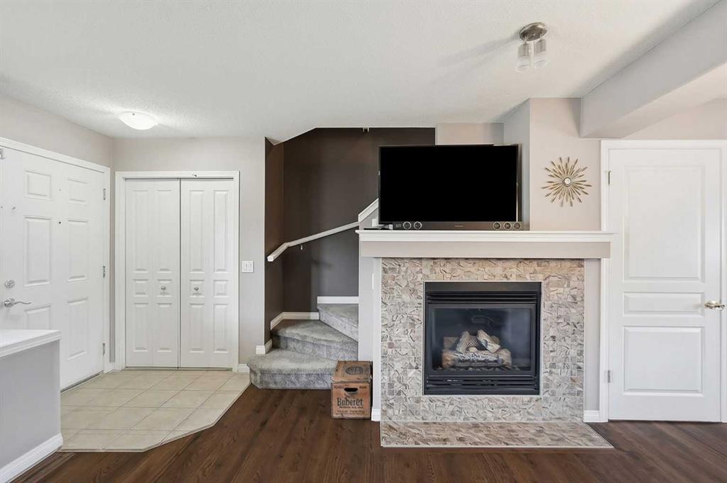 Fifth View of 71 Elgin Meadows Garden SE, McKenzie Towne, Calgary, Alberta, T2Z 0M2