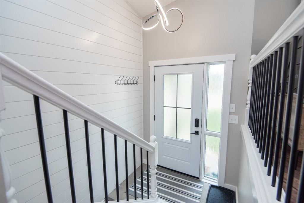 Third View of 118 Eversole Crescent , Eastview Estates, Red Deer, Alberta, T4R 2H8