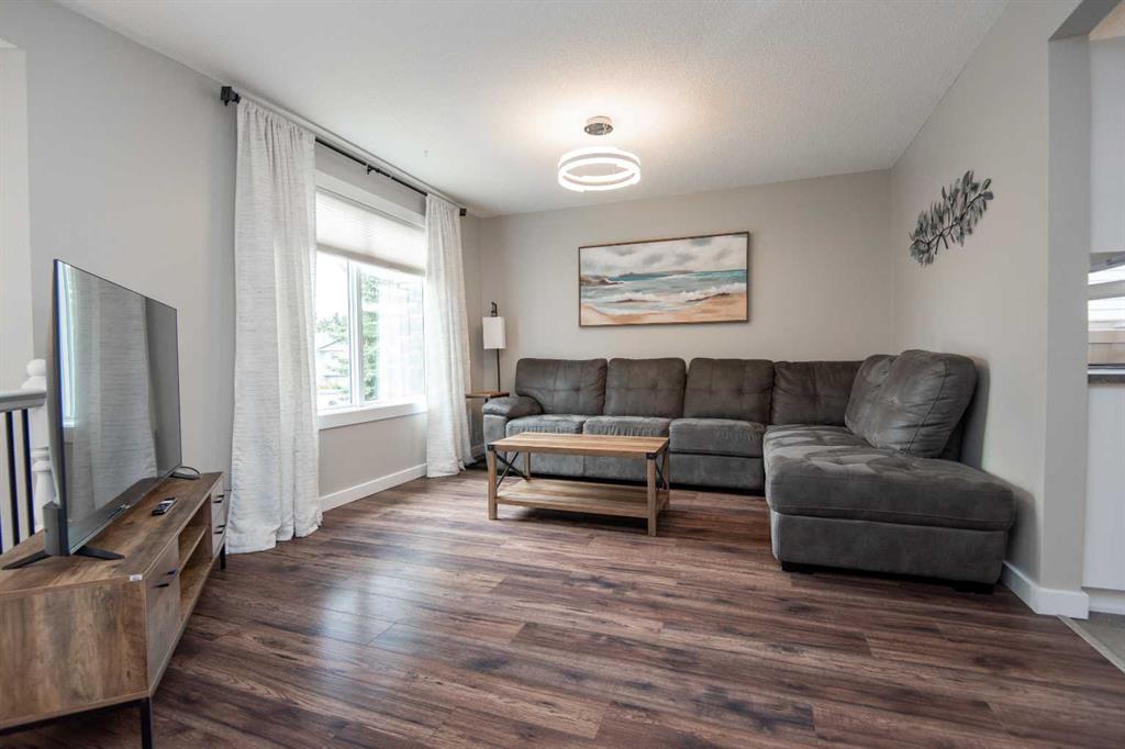 Fourth View of 118 Eversole Crescent , Eastview Estates, Red Deer, Alberta, T4R 2H8
