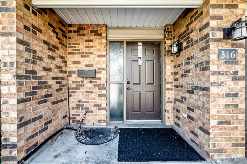 Fourth View of 316 Coachway Lane SW, Coach Hill, Calgary, Alberta, T3H 2V9