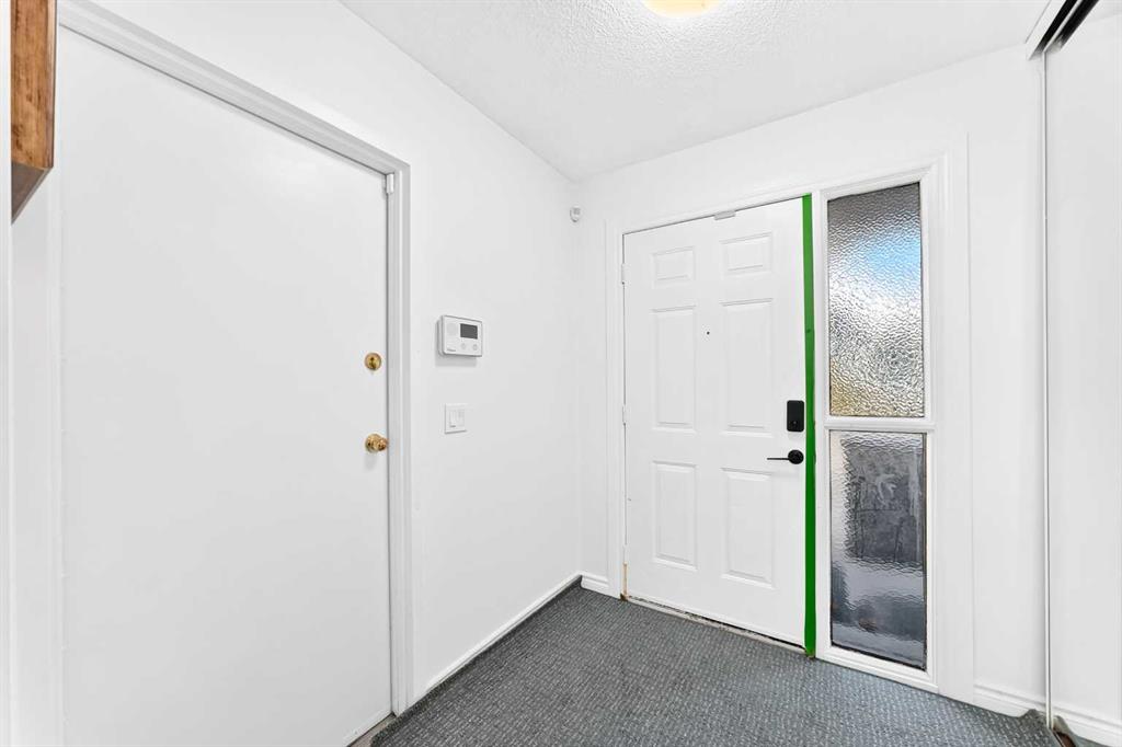 Fifth View of 316 Coachway Lane SW, Coach Hill, Calgary, Alberta, T3H 2V9