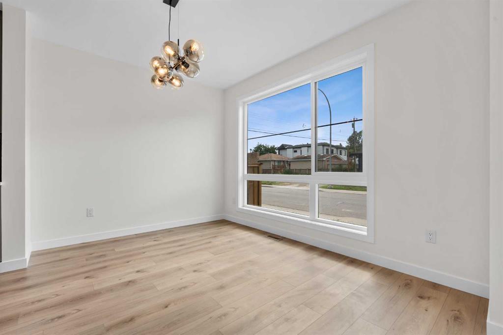 Fourth View of 2352 7 Street NW, Mount Pleasant, Calgary, Alberta, T2M 1T1