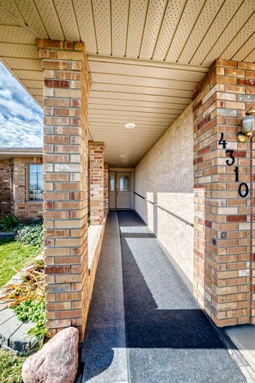 Fifth View of 4310 60 Avenue , Napoleon Lake, Innisfail, Alberta, T4G 1L2