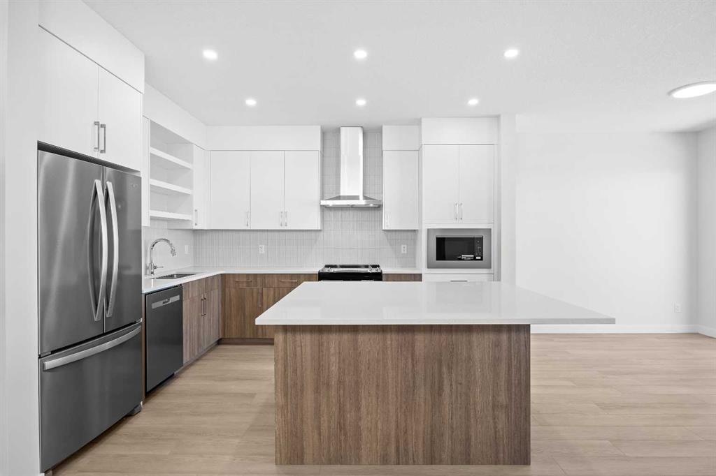 131 Greenwich Drive NW, A2348962, Alberta,