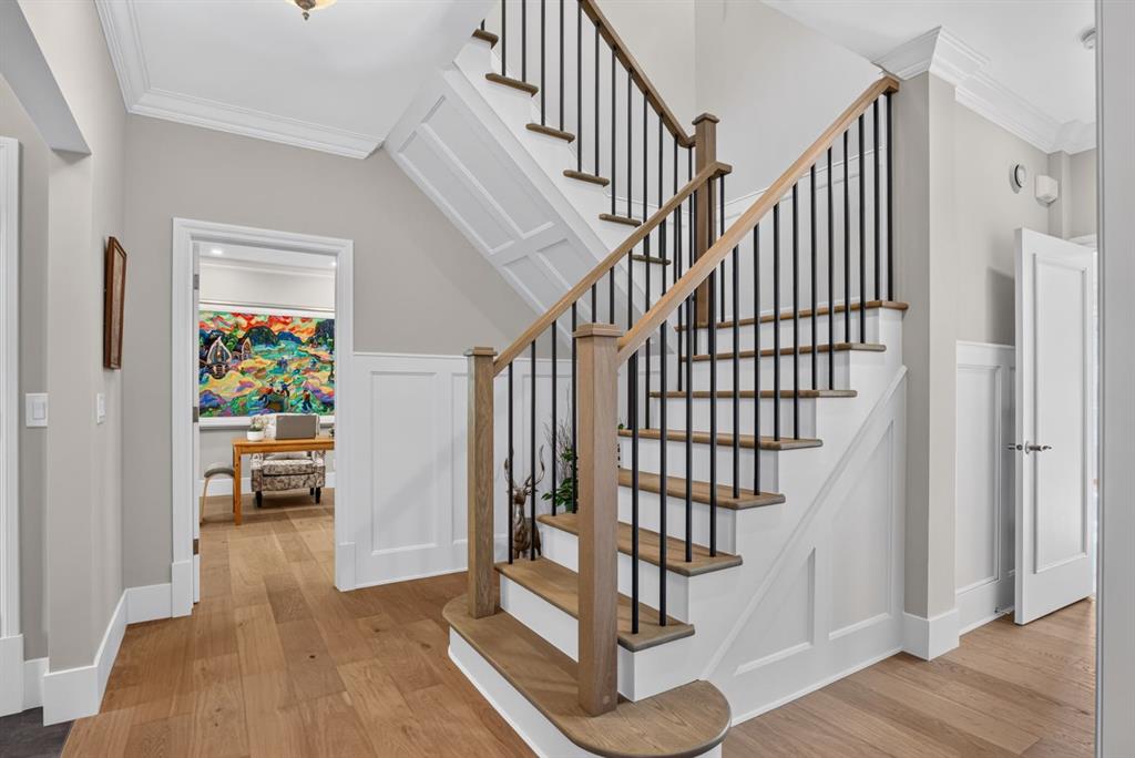 Fourth View of 3017 3 Street SW, Roxboro, Calgary, Alberta, T2S1V2